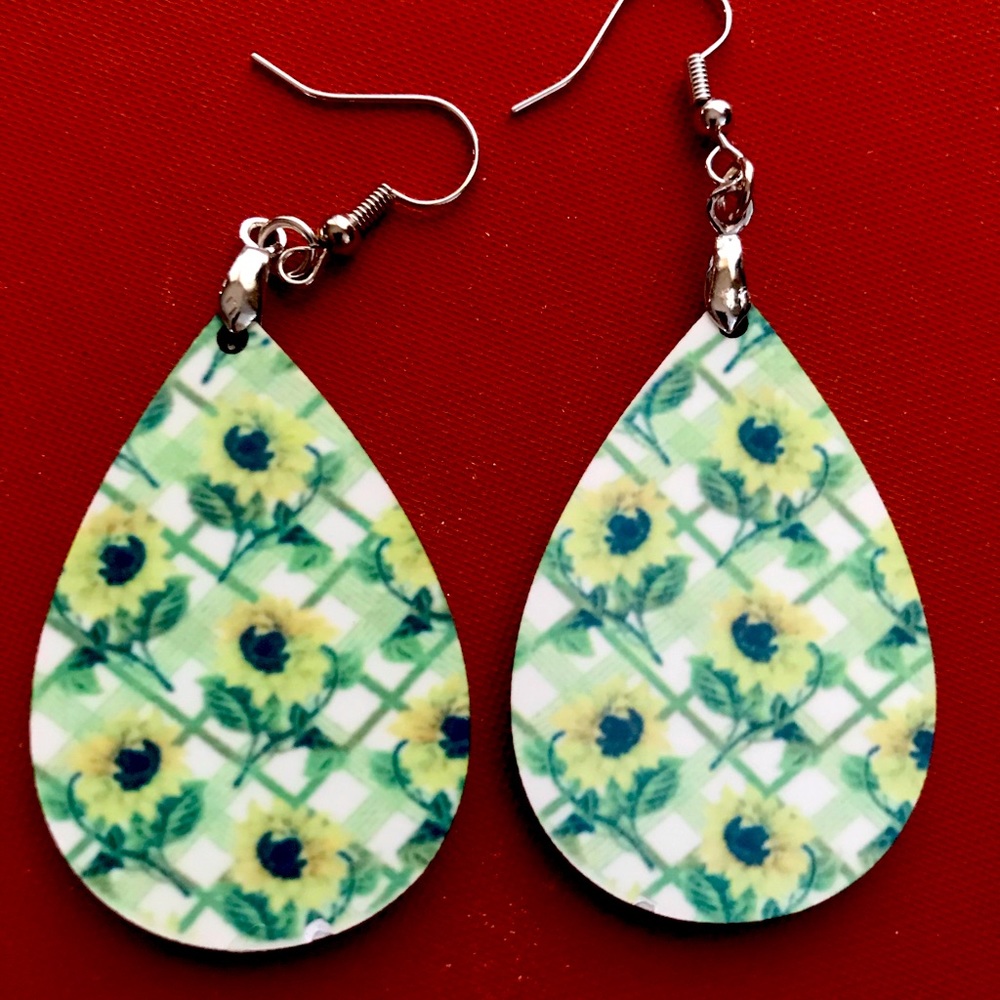 Handmade teardrop earrings